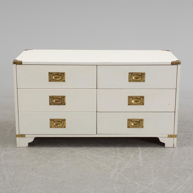 A 1970's chest of drawers.