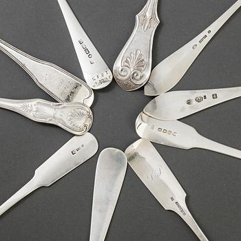 A set of 10 different spoons of different nationalities.