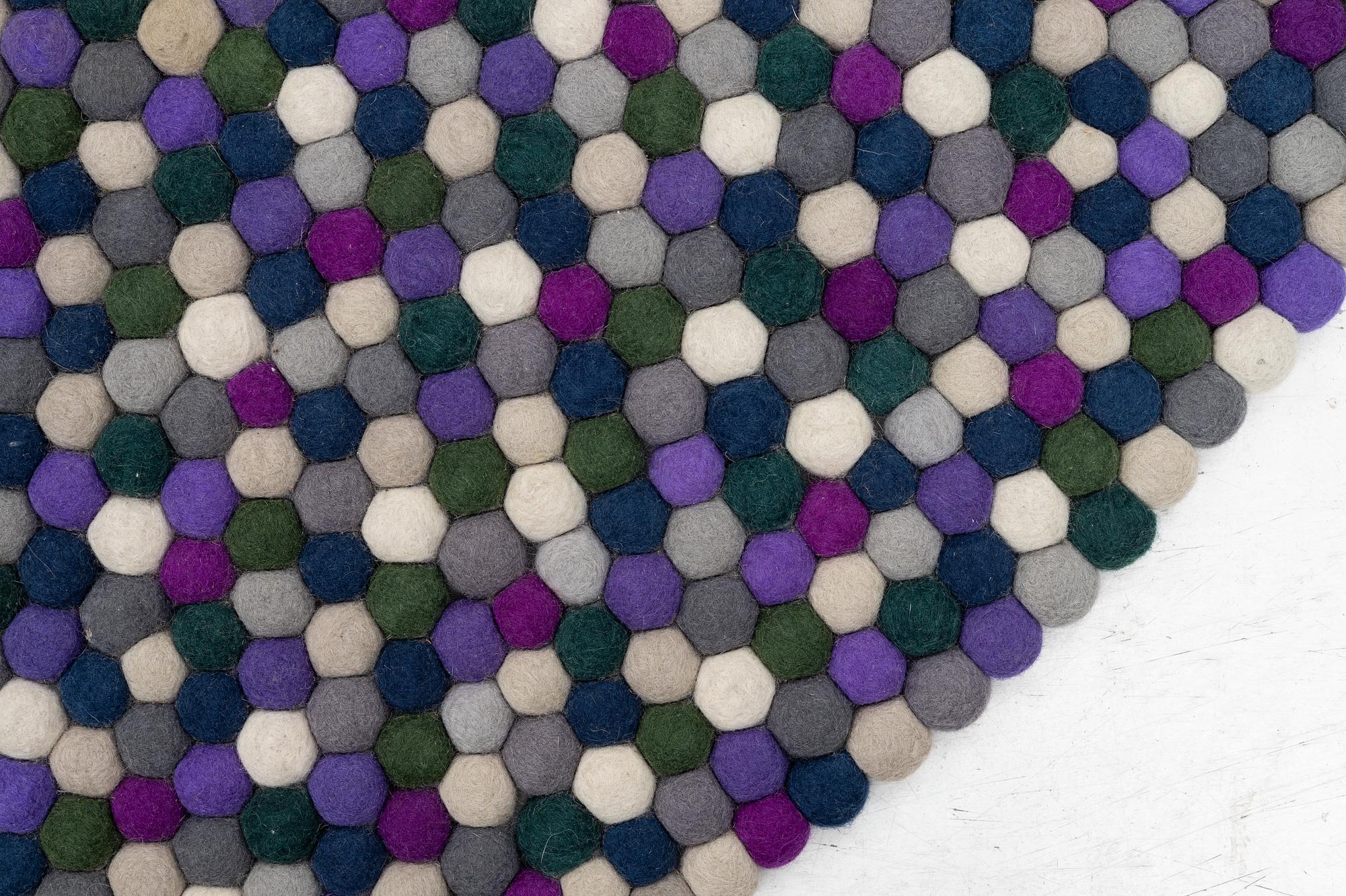 Rug, "Pinocchio", Hay, diameter 143 cm.