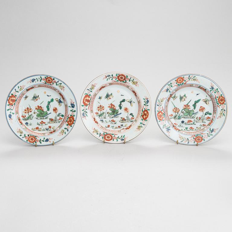 Lautasia, 6 kpl, posliinia, Kiina 1700-luku.