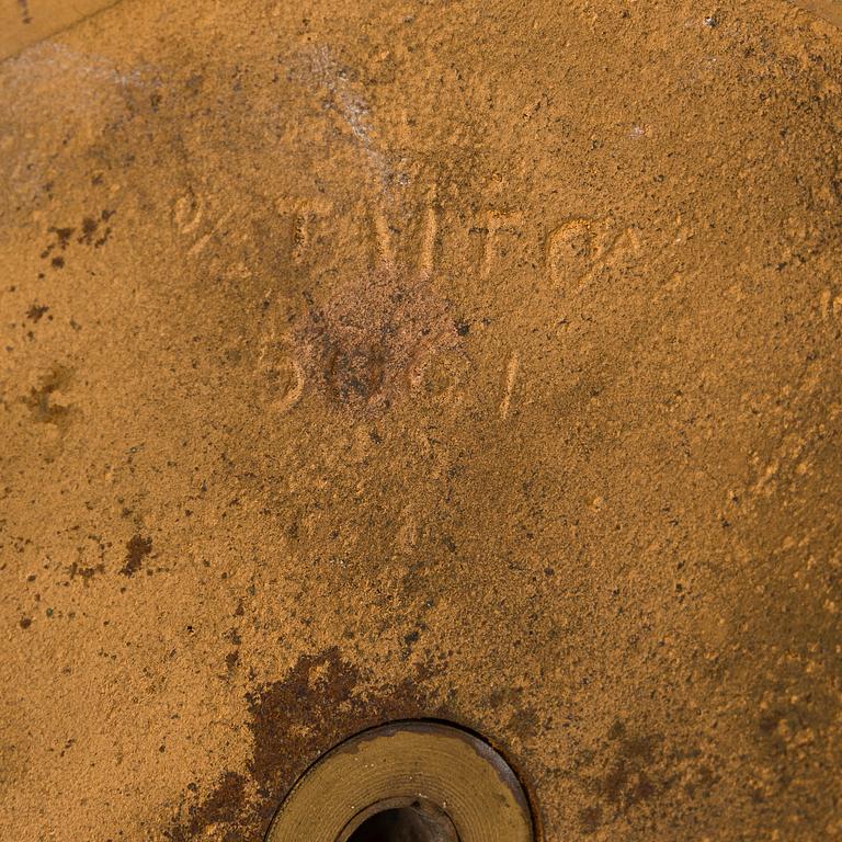 PAAVO TYNELL, a mid 20th century' 5061' table lamp for Taito.