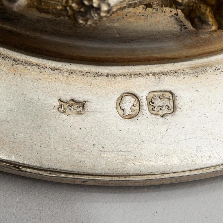 John Newton Mappin, vinkaraff, förgyllt silver och glas, London 1888.