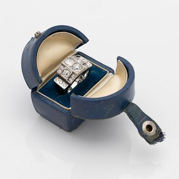 18K white gold ring with diamonds.