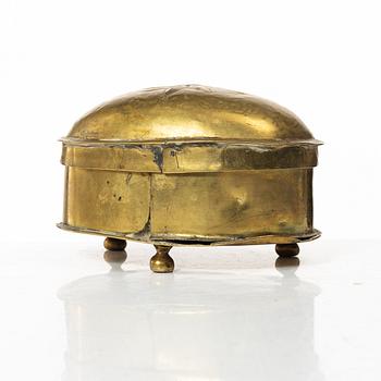 Skrin med lock, av Heinrich H. Werner (mässingslagare i Jönköping, f. 1703-d-1790), Senbarock.