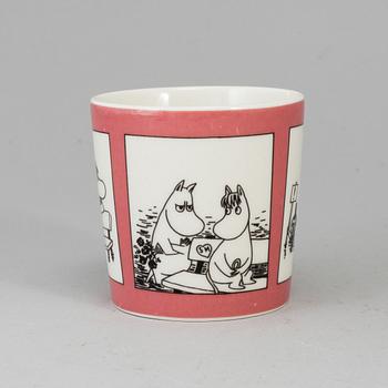 A porcelain Moomin Characters mug from Arabia, Finland, 1991-3.