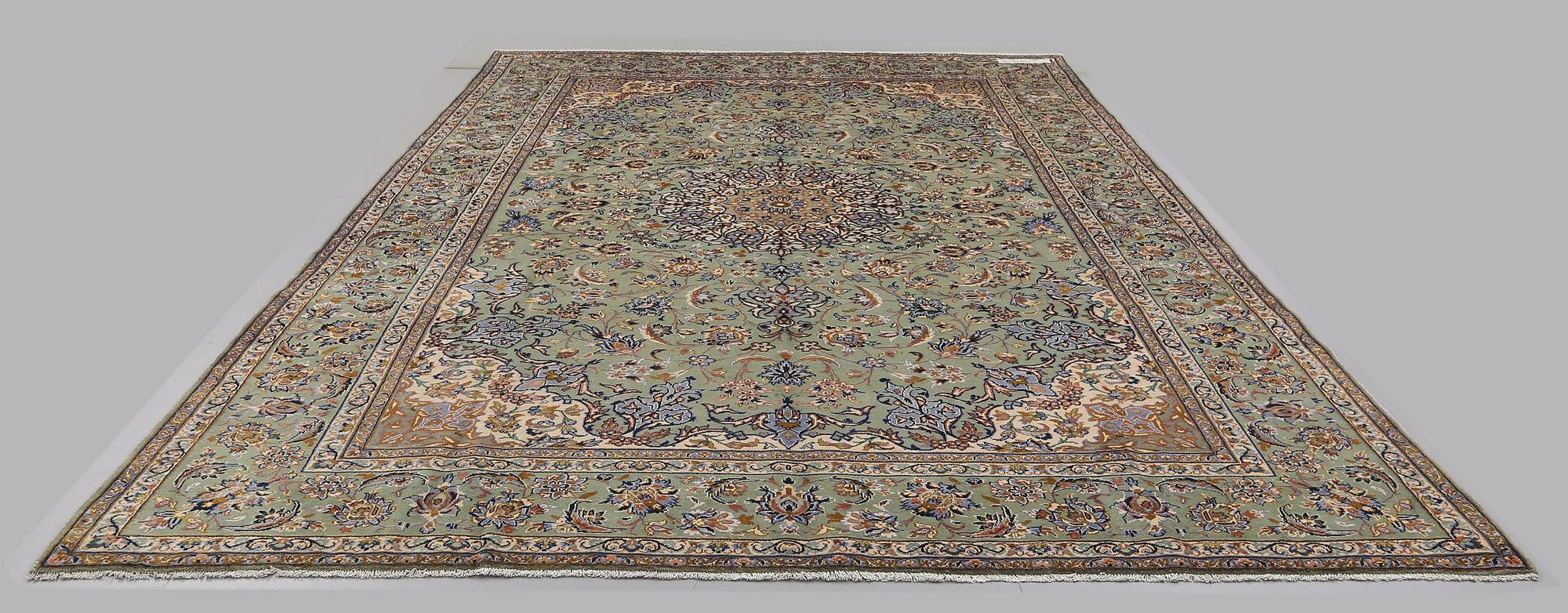 MATTA, Nadjafabad, ca 400 x 288 cm.