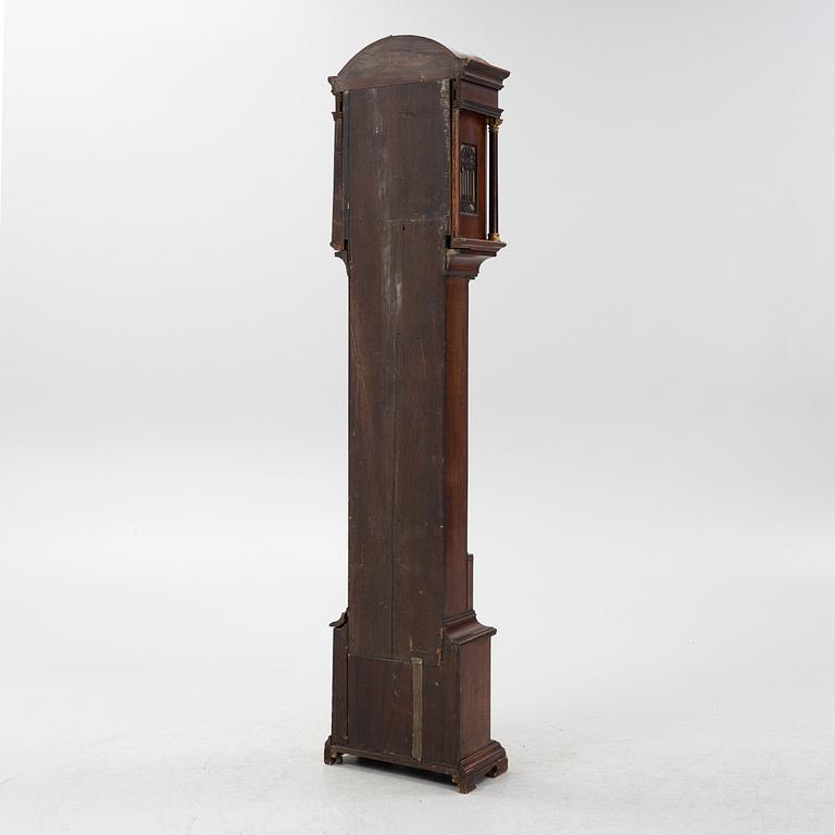 A mahogany veneered longcase clock, marked Peter Pohlmann, London, England, 18th century.