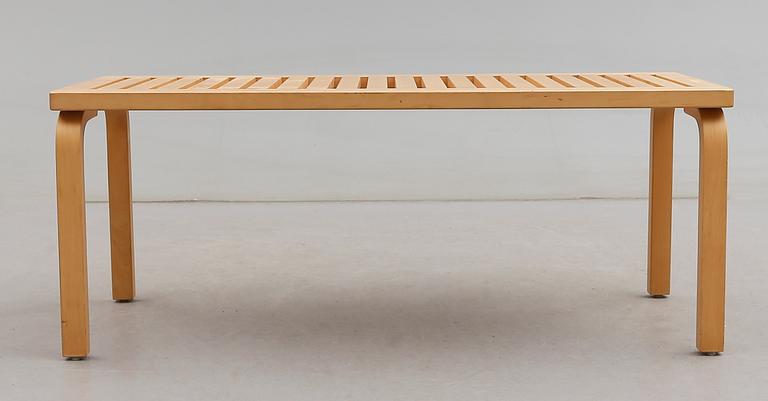 BÄNK, modell 153A, Alvar Aalto, Artek, 1900-talets andra hälft.