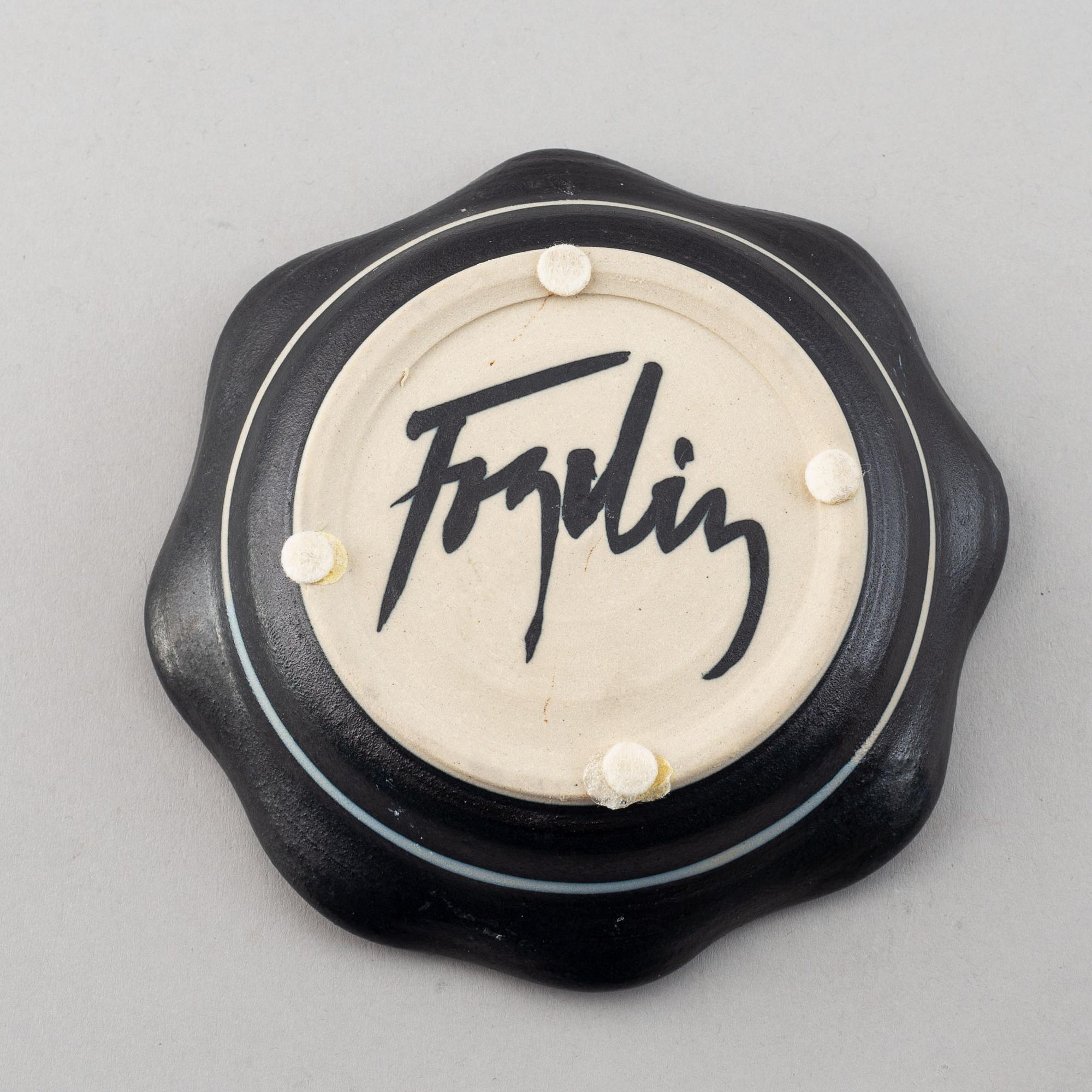 Herman Fogelin, 5 stoneware pieces, signed.