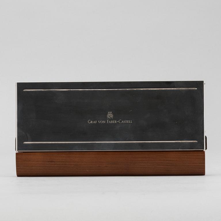 A GRAF VON FABER CASTELL "PERFECT PENCIL" DESK SET,