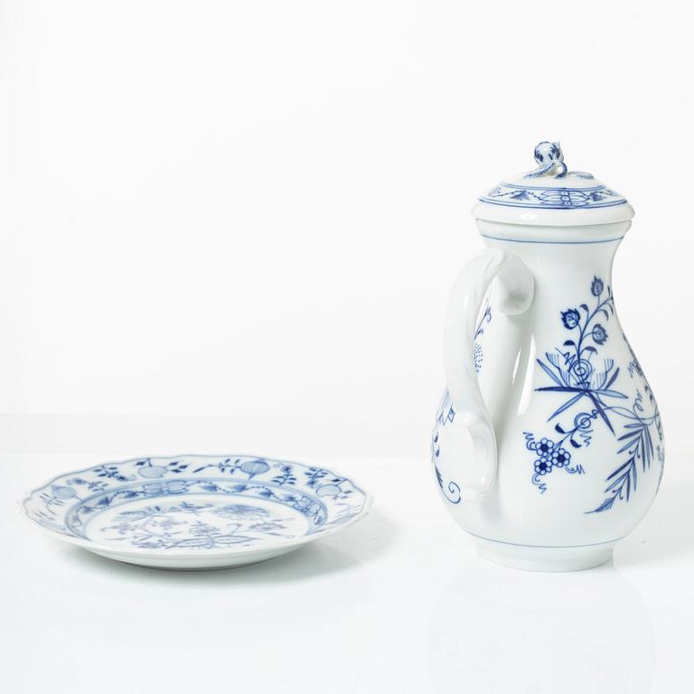 Meissen, A 38-piece porcelain coffee service, 'Zwiebelmuster', Meissen, Germany.