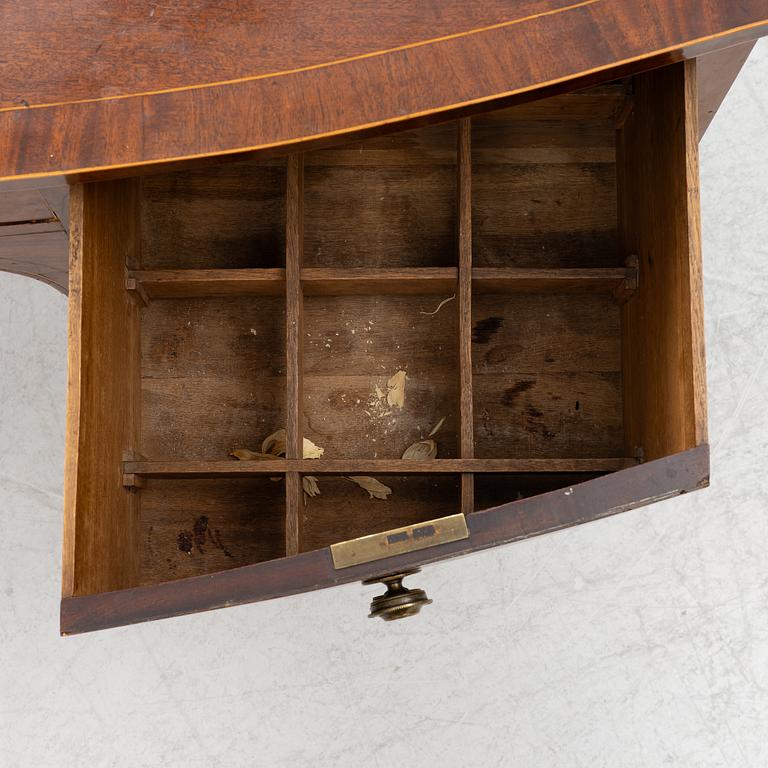 A Georgian style sideboard/buffet, England, circa 1900.