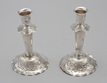 LJUSSTAKAR, ett par, silver, GAB, Stockholm, 1946. Total vikt 255 g.