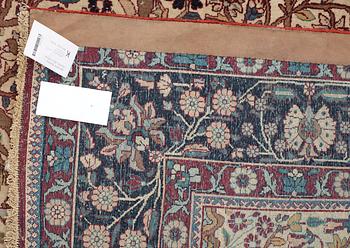 SEMI-ANTIQUE TEHERAN FIGURAL. 218,5 x 137,5 cm.