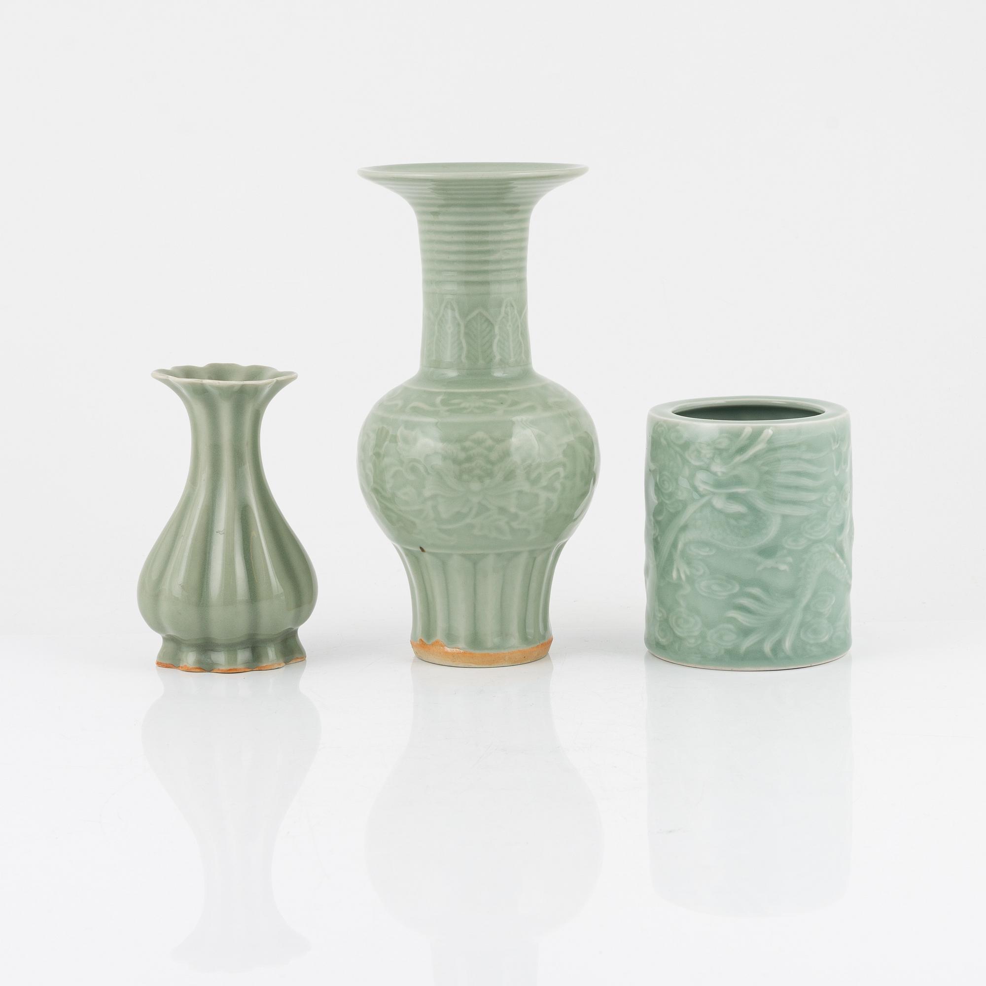 Vaser, tre stycken, porslin. Kina, Moderna.