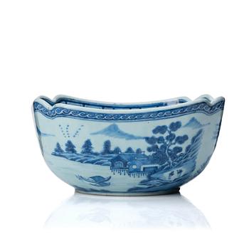 1085. A blue and white pillow shaped bowl, Qing dynasty, Qianlong (1736-95).