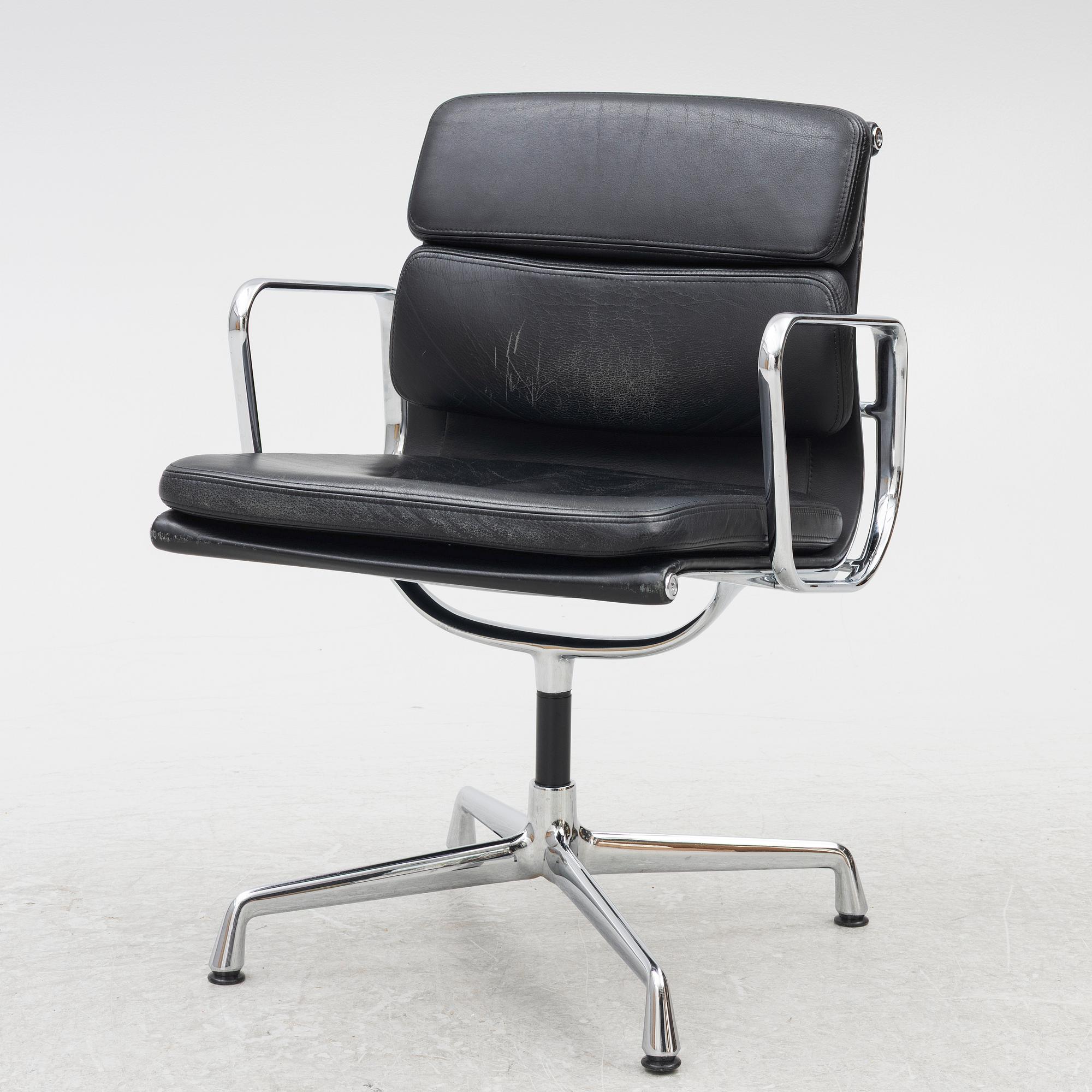 Charles & Ray Eames, an 'EA208 Soft Pad Chair' swivel chair, Vitra, 2010's.