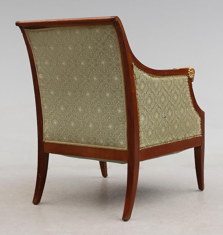 FÅTÖLJ, empirestil, 1900-talets första hälft.