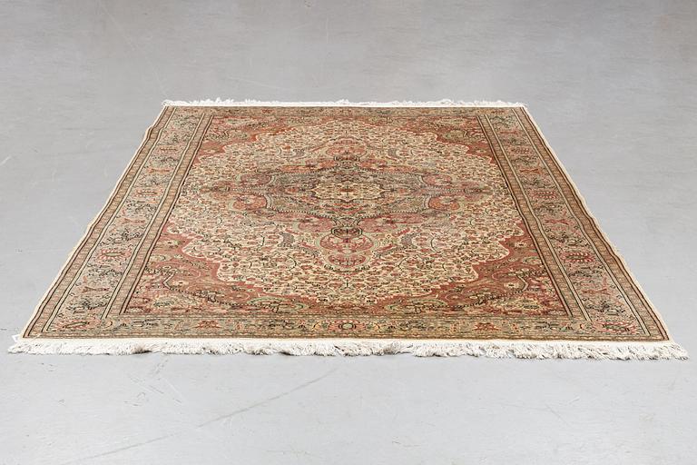 Carpet, Oriental/Eastern Europe, ca 297 x 196 cm.