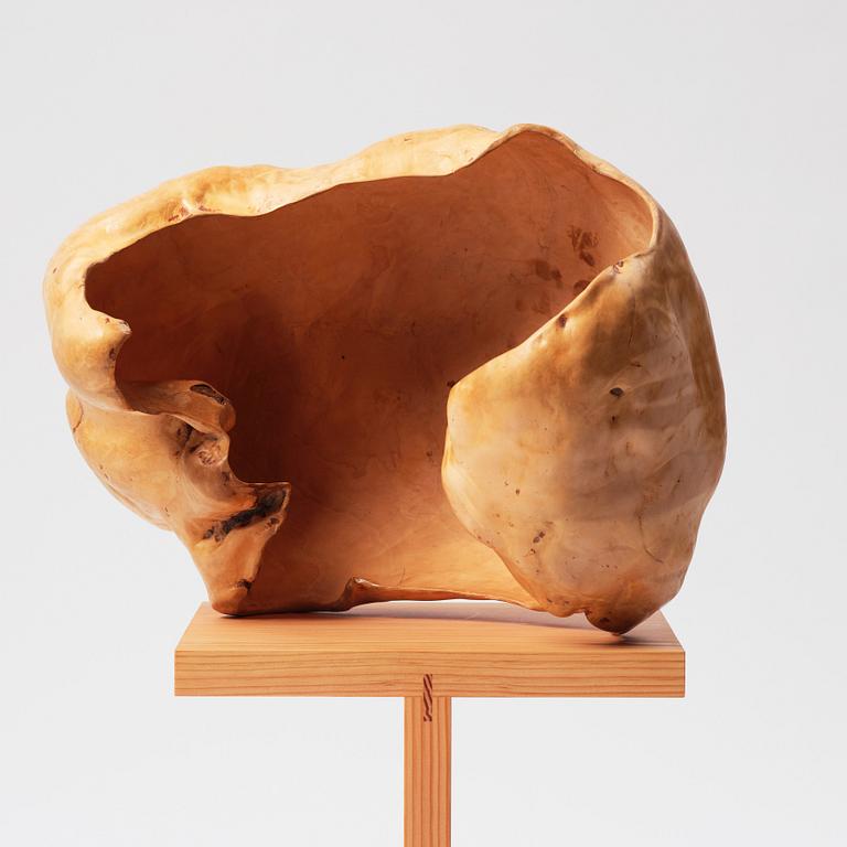A burr wood bowl, 20th century.