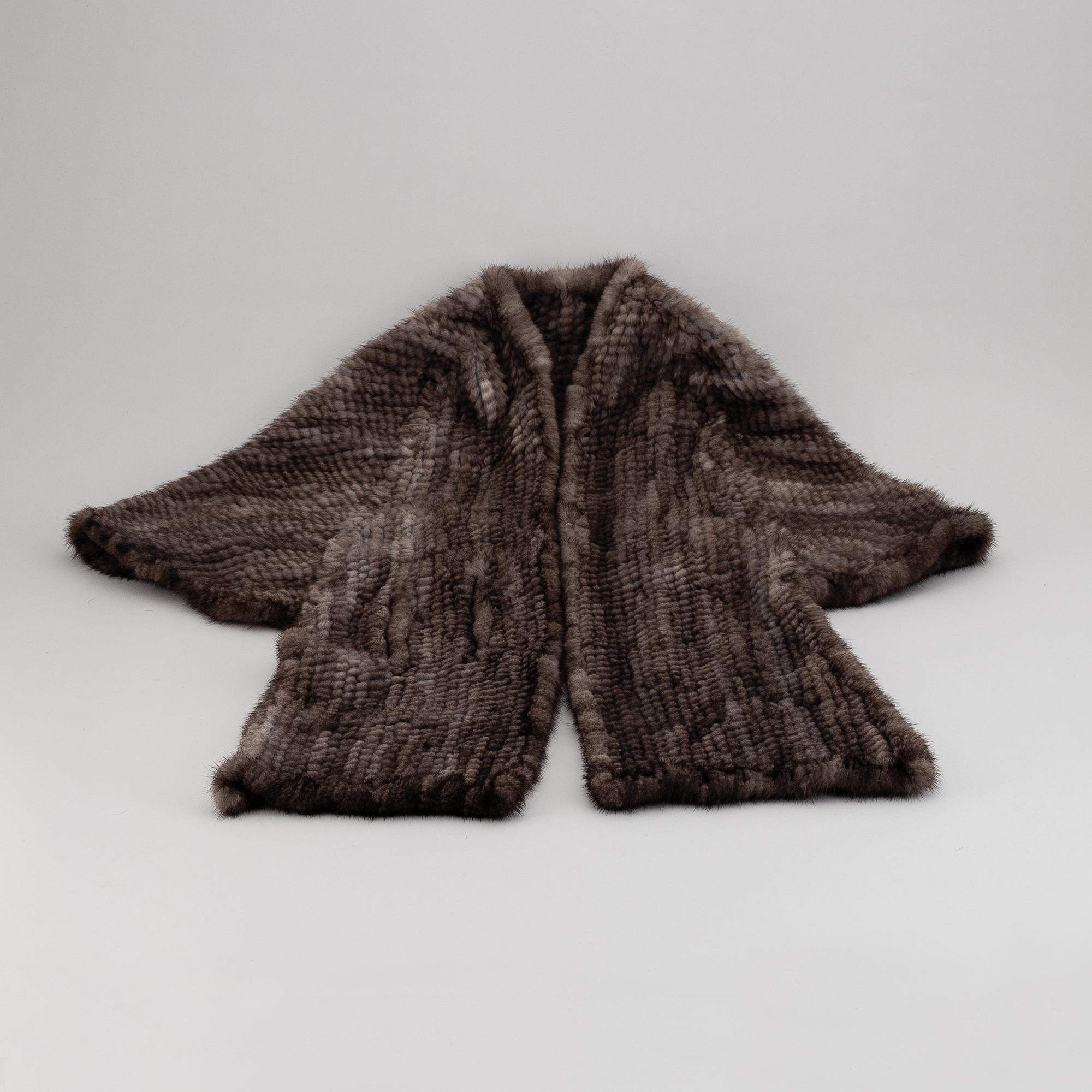 A mink fur stole.