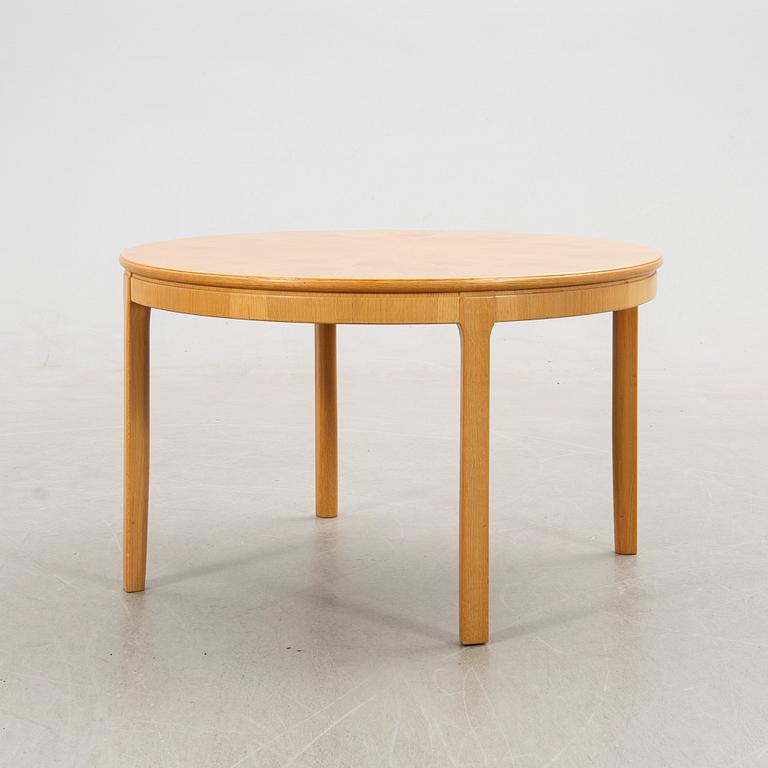 Carl Malmsten, Coffee table "Samsas" late 20th century.