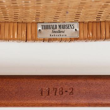 Jørgen Høj, 8 stolar, Thorald Madsen Snedkeri, Danmark 1950-tal.
