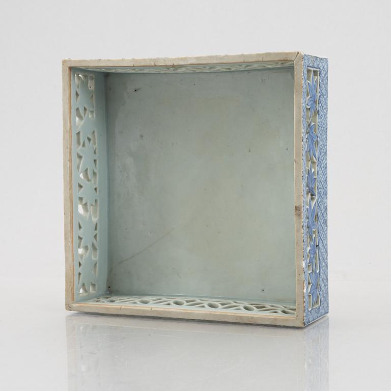 A mid section for a Chinese porcelain perfume casket, Qing dynasty, Kangxi (1662-1722).