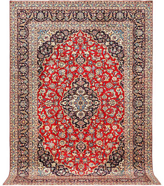 A carpet, Kashan, ca 365 x 245 cm.