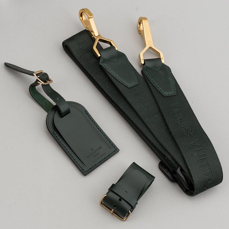 LOUIS VUITTON, 'Taïga Kendall PM'.