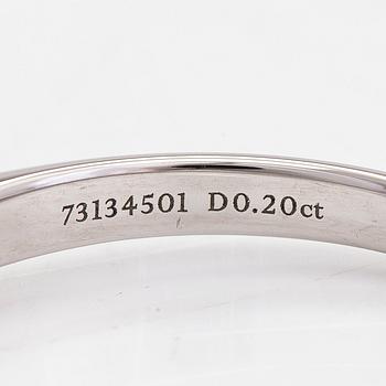 Tiffany & Co, a platinum ring with a brilliant-cut diamond 0.20 ct. With certificate.