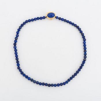 Ole Lynggaard, necklace lapis lazuli, clasp 18K gold and lapis lazuli.