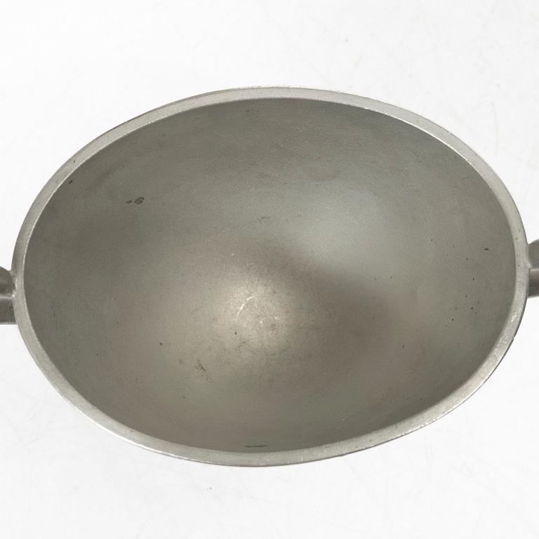 Firma Svenskt Tenn, A pewter coffee service, Stockholm 1927-1931 (3 pieces).