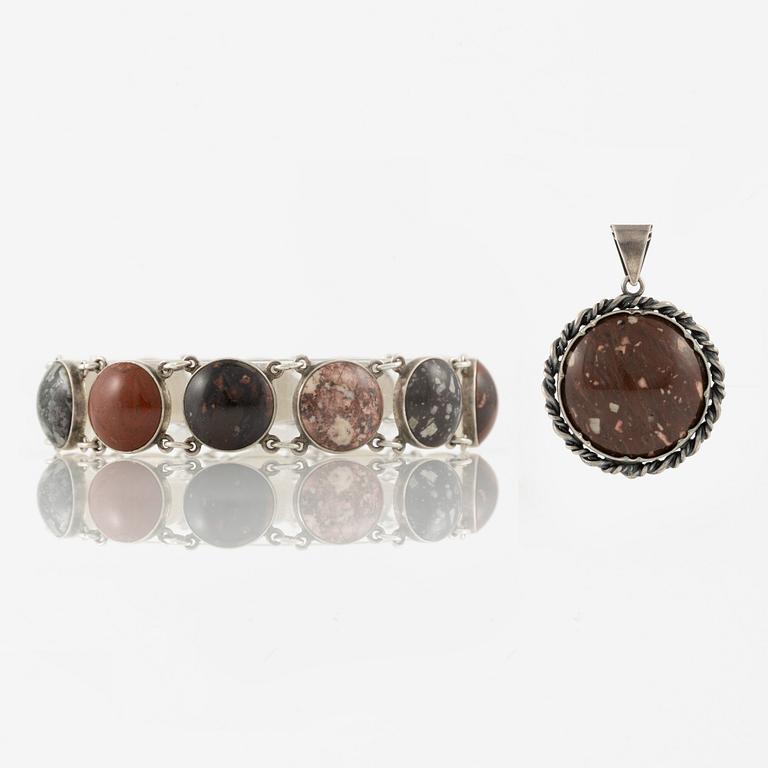 A bracelet and pendant, silver and porphyry, Älvdalssilver AB, Mora, 1975 and Engs Guld Och Silver, Dals-Långed, 1966.