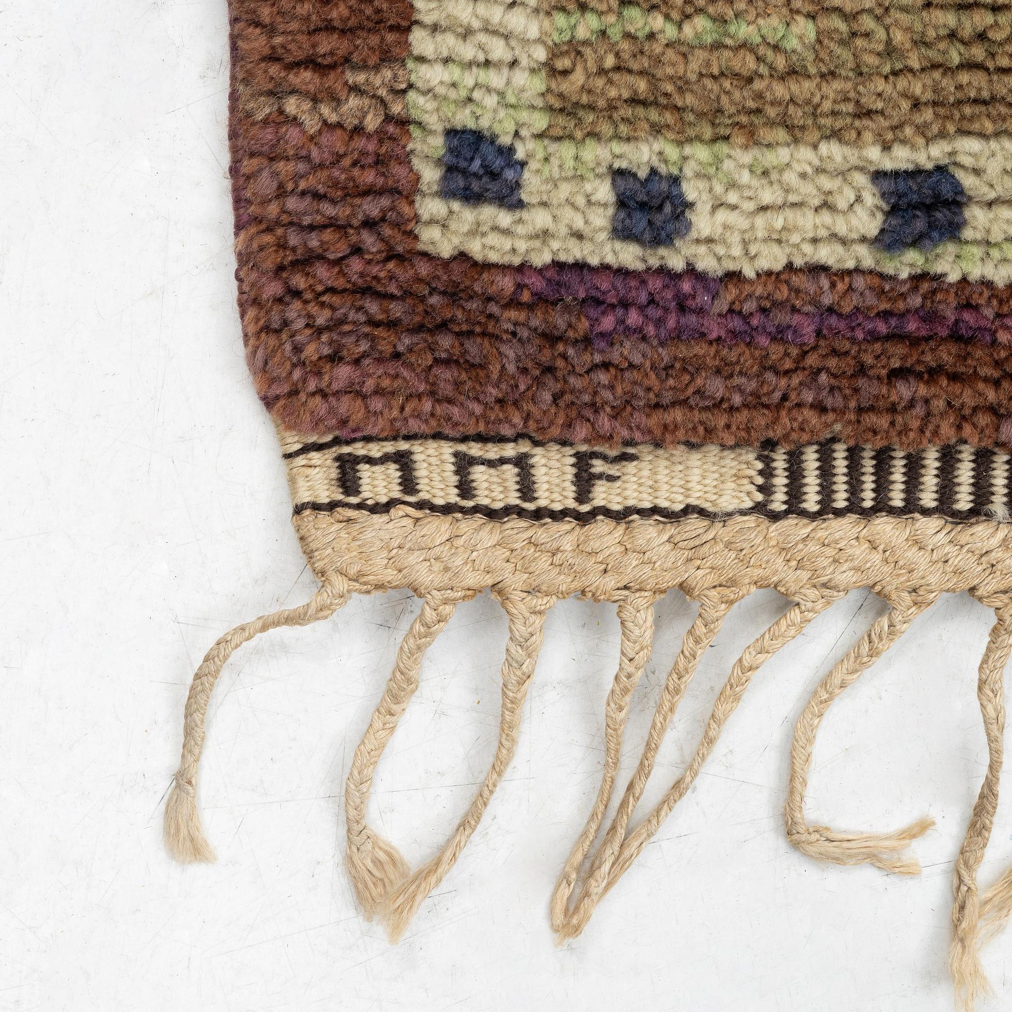 Märta Måås-Fjetterström, a carpet, 'Storkorset' ('Åhléns matta'), knotted pile, c. 380 x 323 cm, signed MMF.