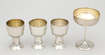 POKALER, 4 st, silver, C G Hallberg, Stockholm 1900-talets första hälft. Total vikt ca 212 g.