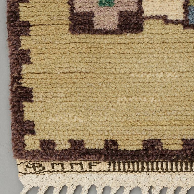 Märta Måås-Fjetterström, A carpet, "Lunden", knotted pile, ca 256,5-257,5 x 172-175 cm, signed AB MMF.