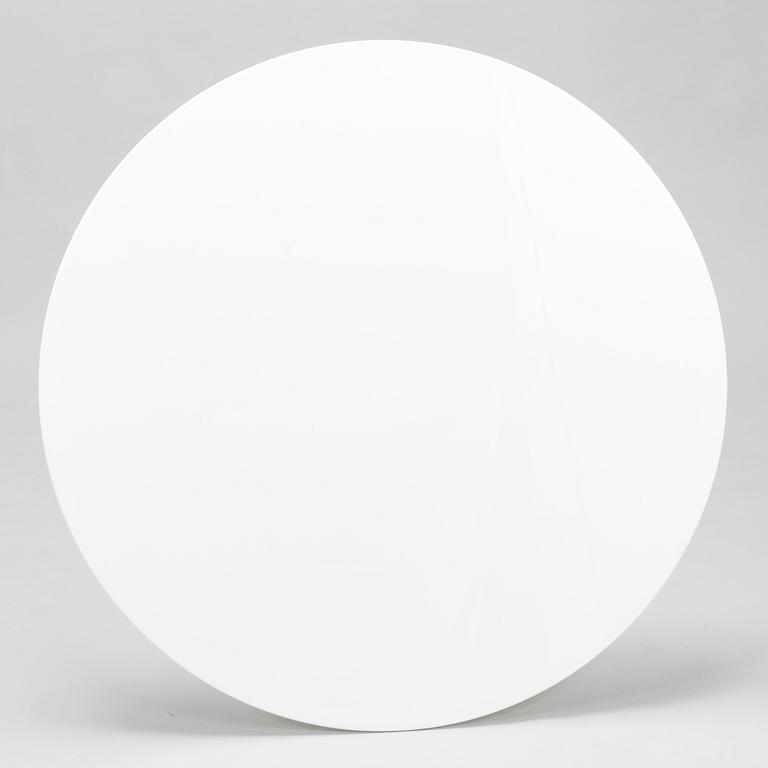EERO SAARINEN, matbord, "Tulip", Knoll 2020.