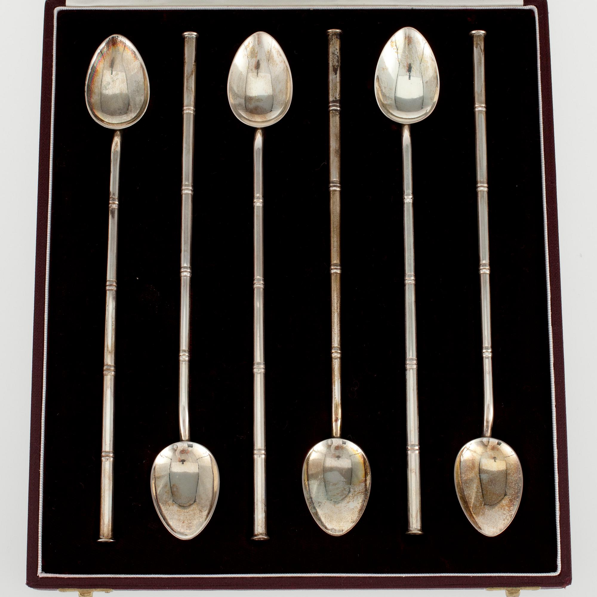 COCKTAILSKEDAR MED SUGRÖR, sterling hopeaa, stämplad A PLC. 1950-60-tal. Aspray London. Originaletui.