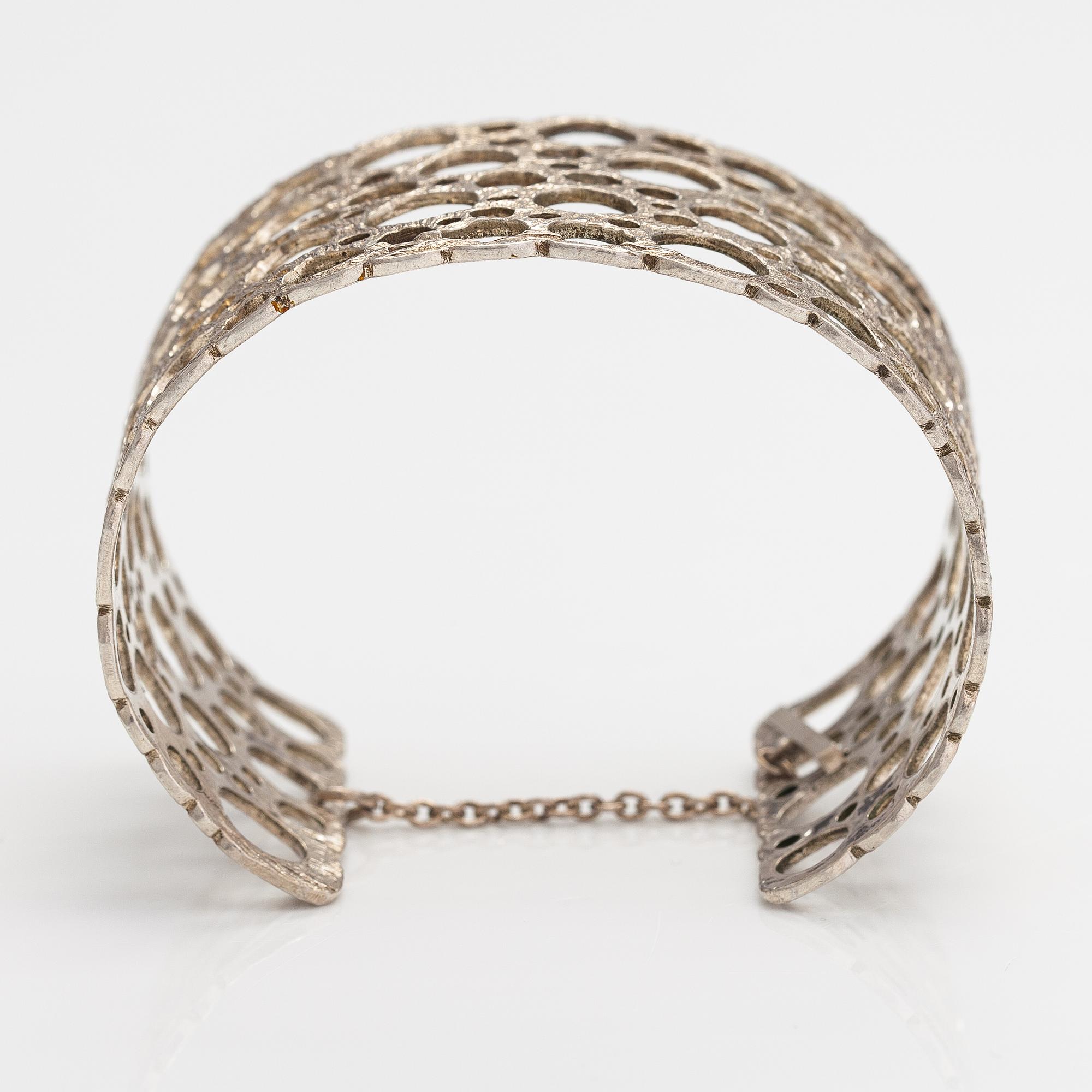 Liisa Vitali, Armband "Pitsi", silver. Westerback, Helsingfors 1971.