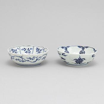 A pair of two Japanese blue and white bowls, 19th century.