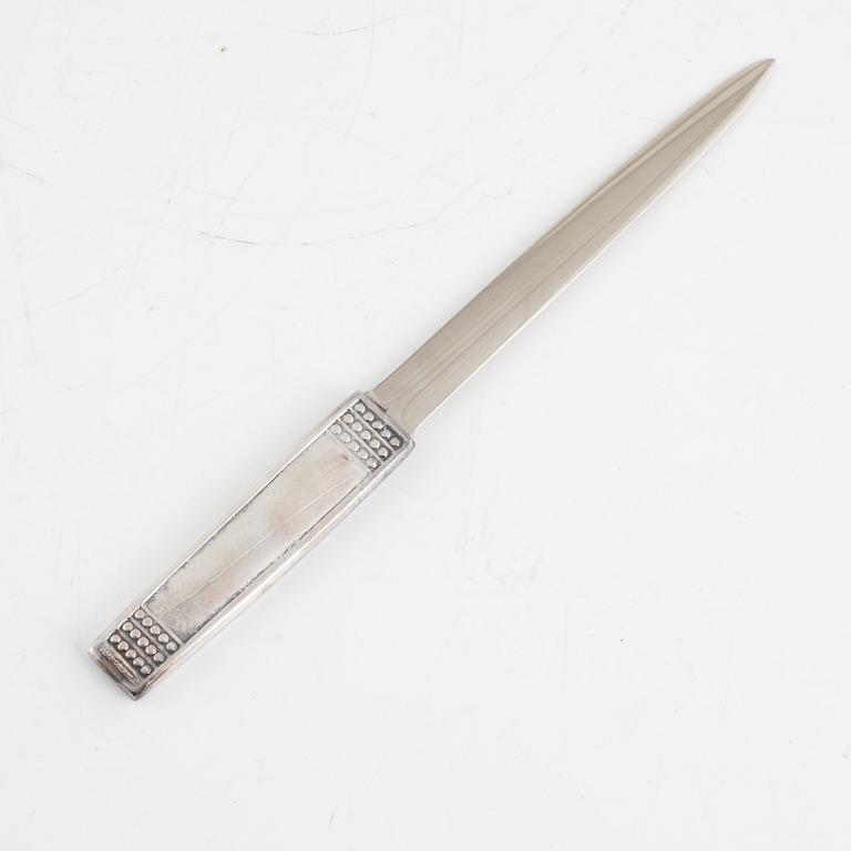 A royal letter opener by Ansorena, a firm serving as Spanish court jewellers since 1845.