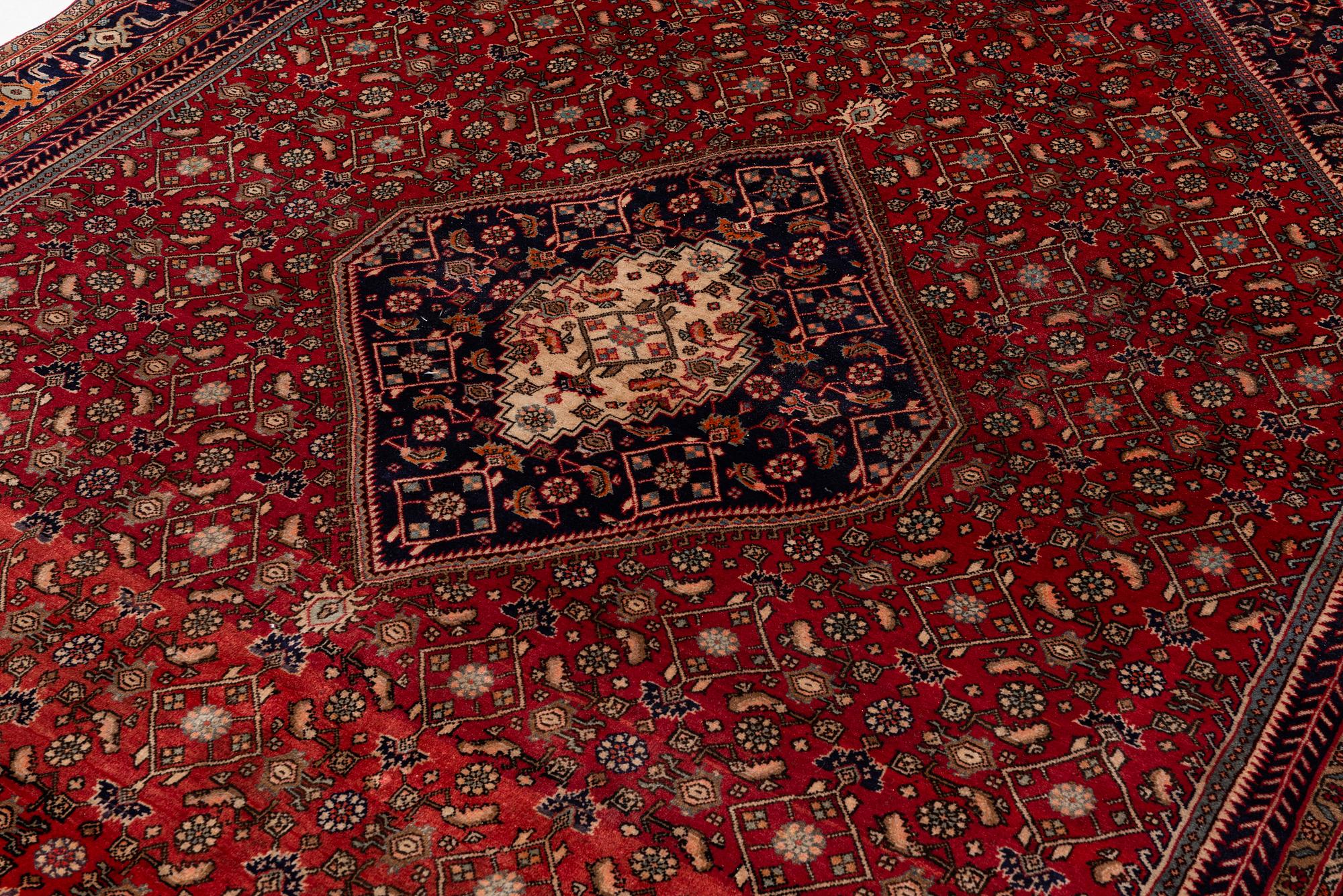 A Bidjar carpet, c. 330 x 220 cm.