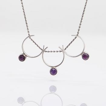 Elis Kauppi, a  silver necklace, with amethysts. Kupittaan Kulta, Turku 1961-65. Later chain.