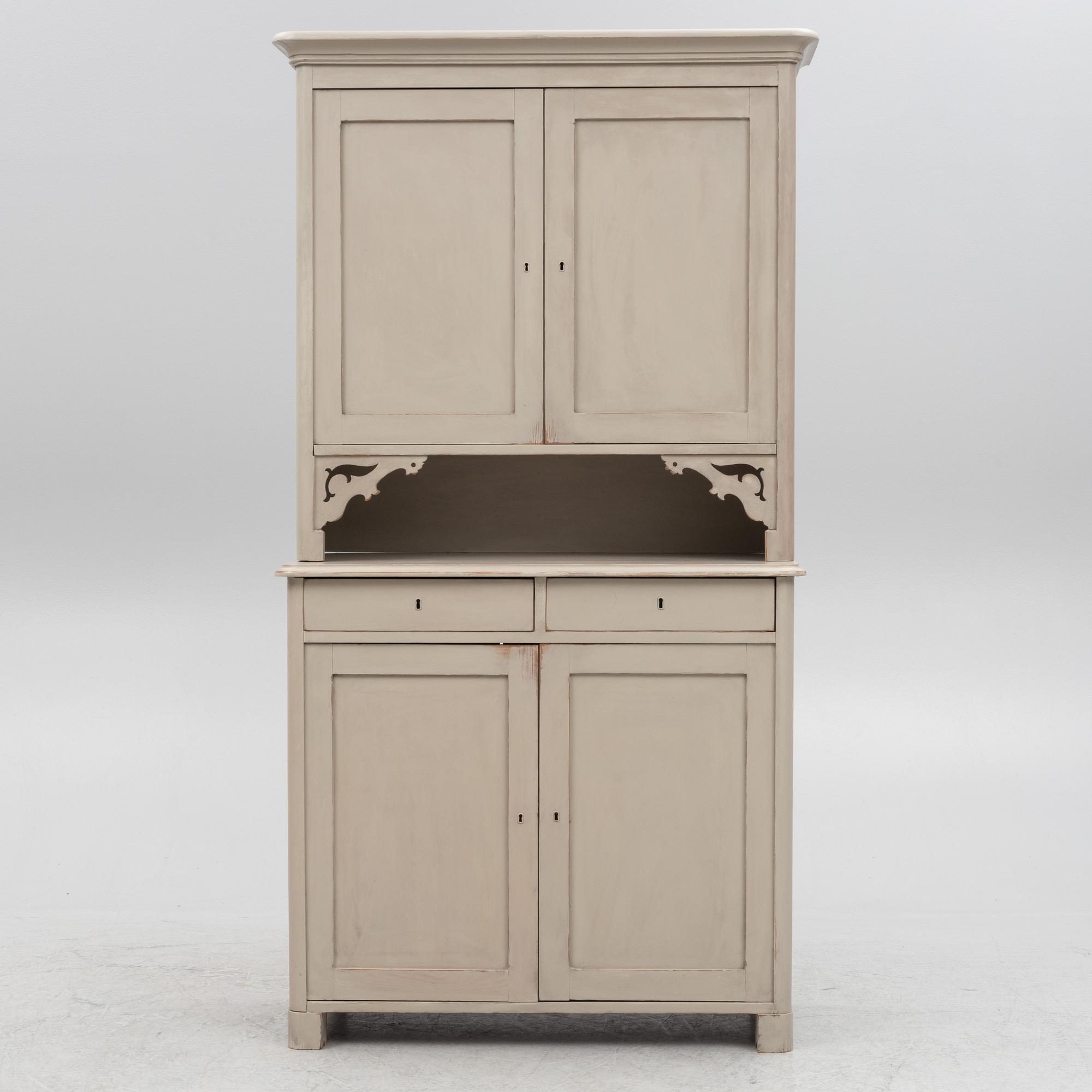 A cabinet, 19th Century.