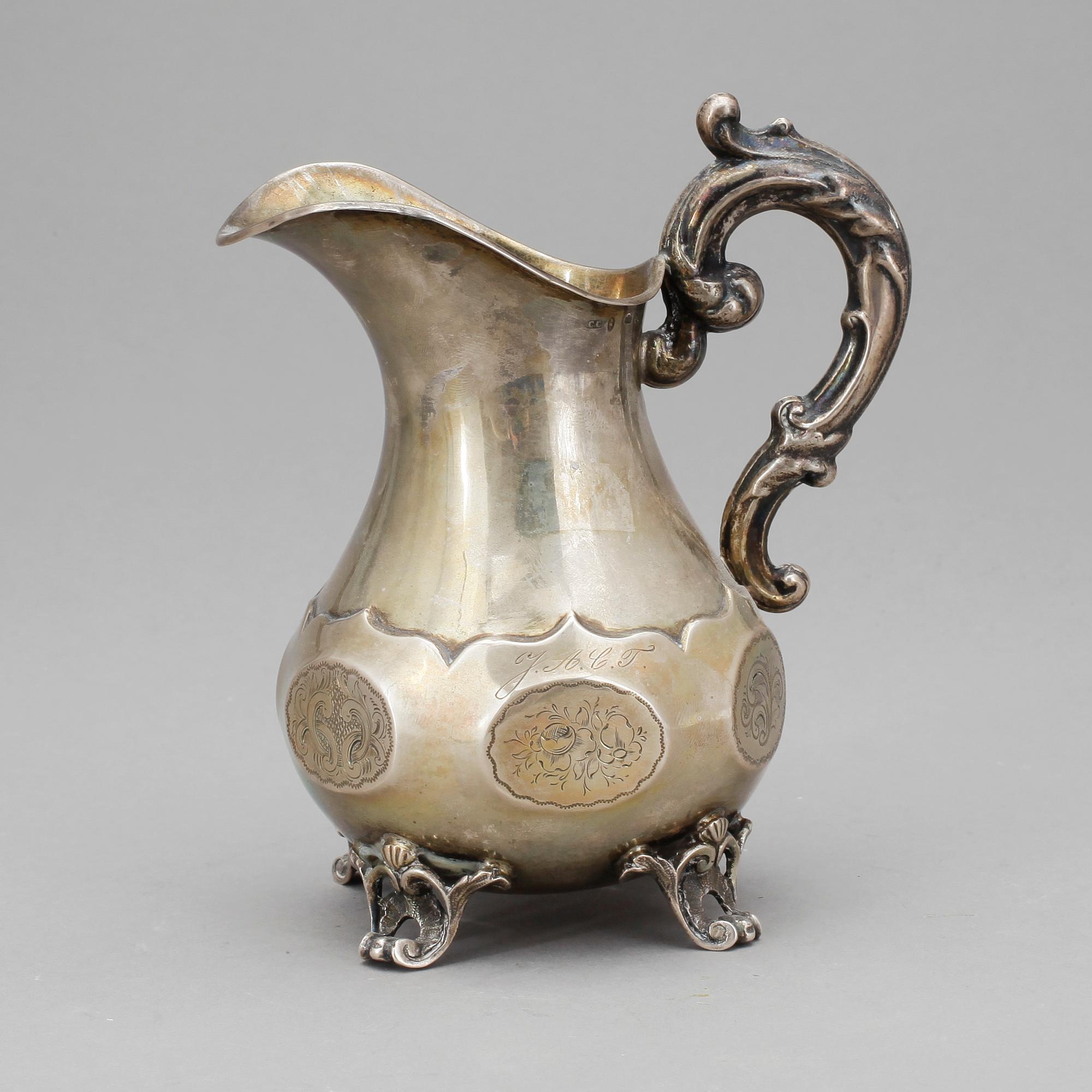 GRÄDDKANNA, silver, Christopher Creutz, Stockholm, 1858. Vikt ca 152g.