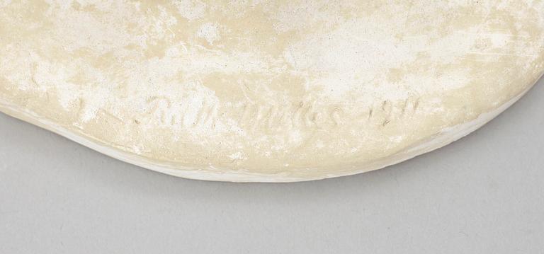 RUTH MILLES, gips, signerad och daterad 1911.