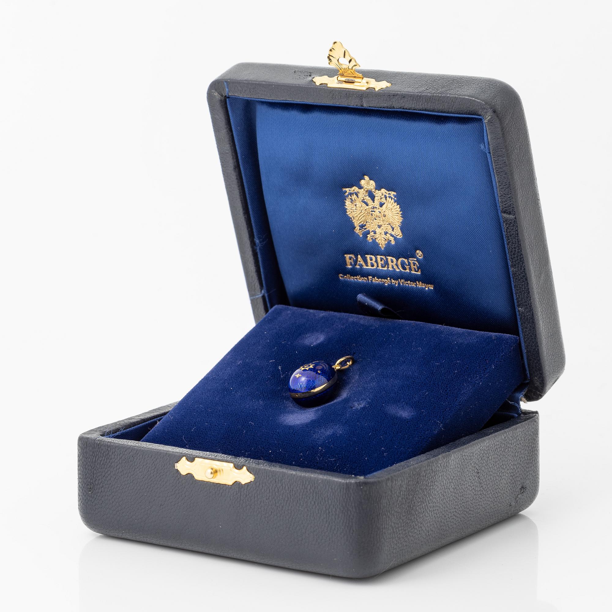 Pendant in 18K gold with enamel, Victor Mayer.