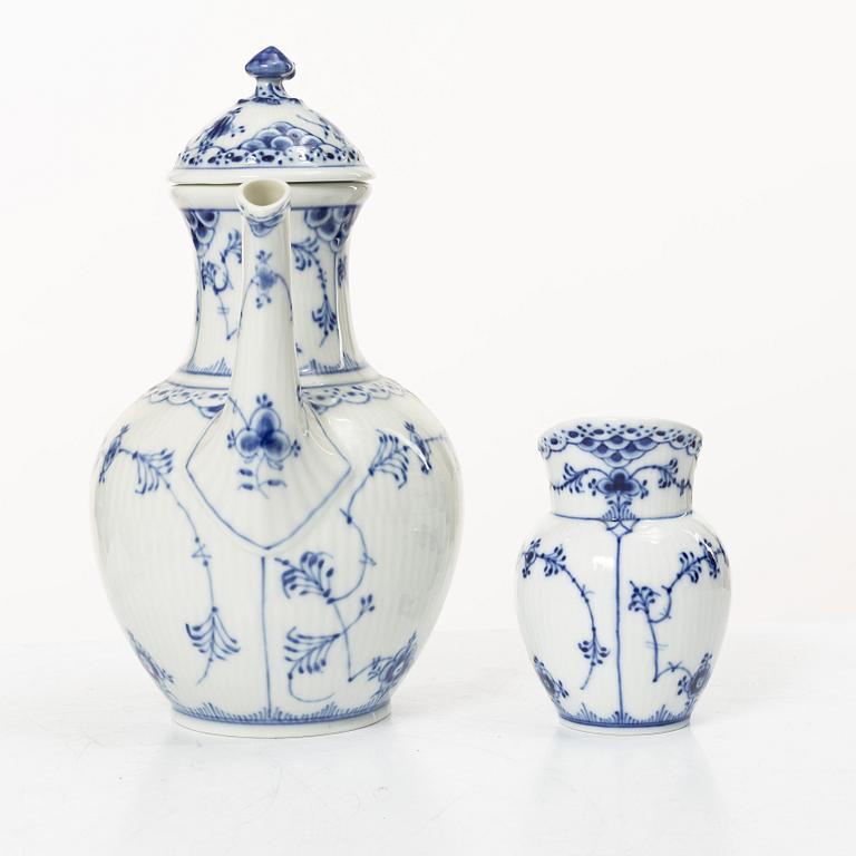 Royal Copenhagen, A 28-piece half lace porcelain servicem 'Blue Fluted', Denmark, 1960-68.