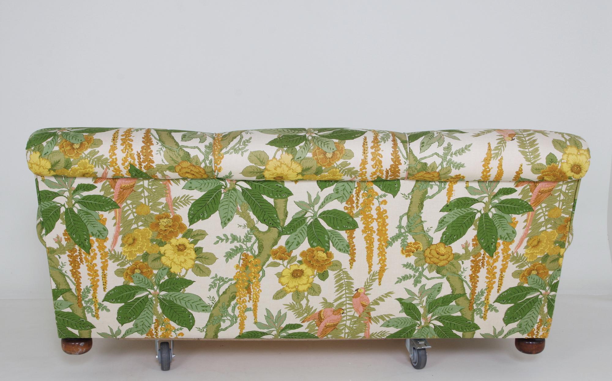 SOFFA, design Josef Frank för firman Svenskt Tenn, modell 703.